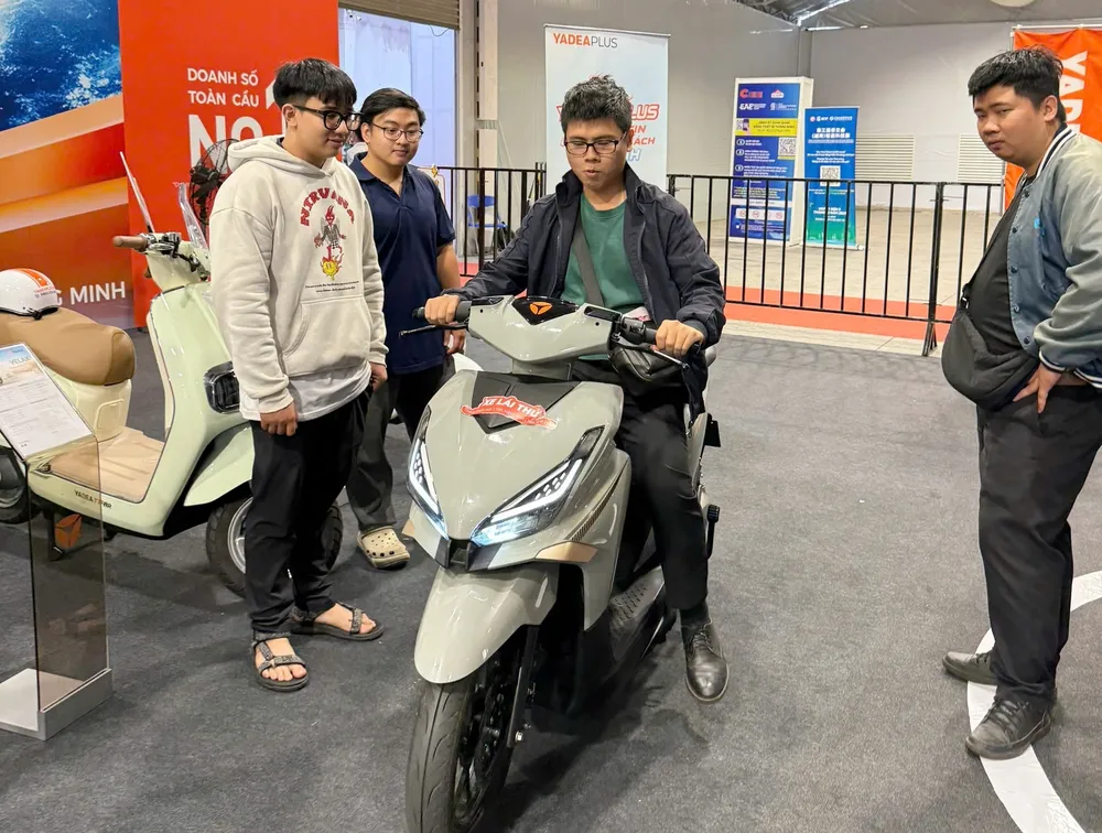 Xe máy điện phù hợp với học sinh, sinh viên
