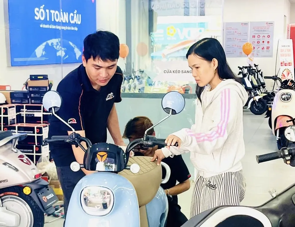 Công nghệ ắc quy Graphene là yếu tố “then chốt” giúp khách hàng an tâm khi chọn xe điện Yadea