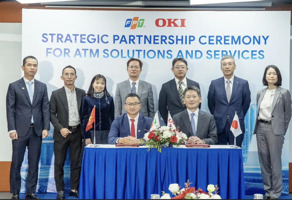 FPT và OKI hợp lực đưa công nghệ ATM Nhật Bản đến Việt Nam.