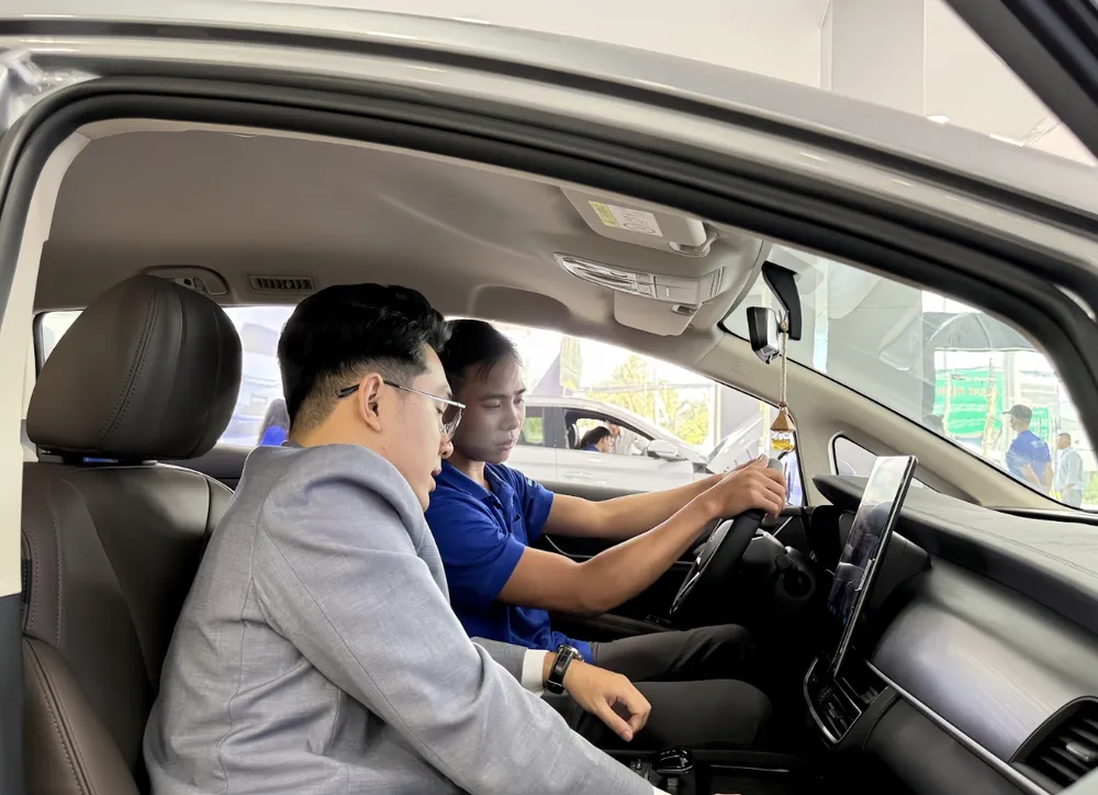 Nhiều khách hàng đánh giá cao không gian nội thất rộng rãi và tiện nghi trên Atto 2