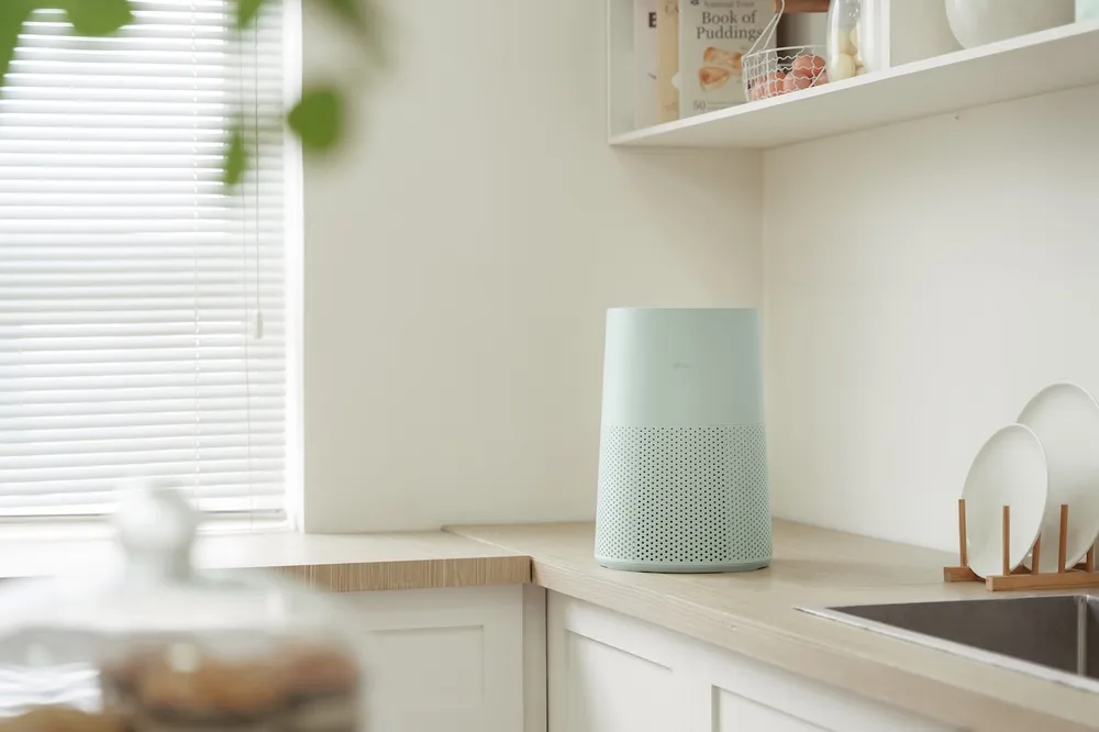 LG PuriCare AeroMini có giá từ 3,9 triệu đồng, tặng kèm lõi lọc HEPA thay thế trị giá 850.000 đồng