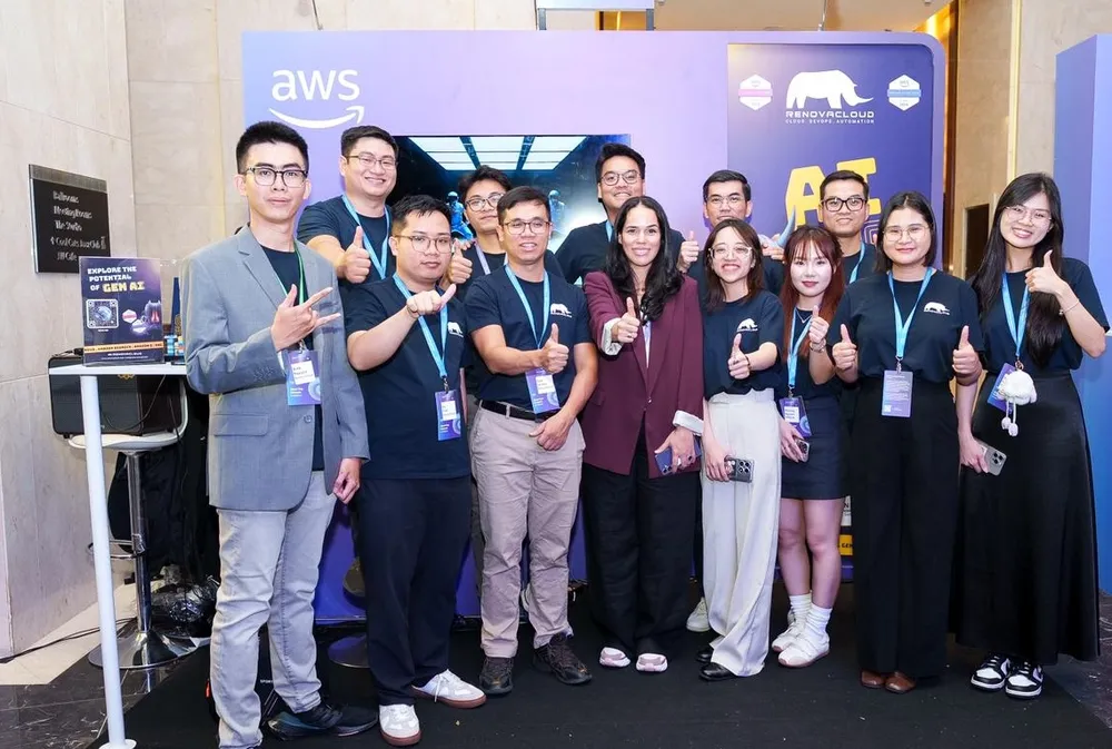 Renova Cloud hiện đang là đối tác dẫn đầu trong khu vực với các chứng nhận chuyên môn cao cấp từ AWS