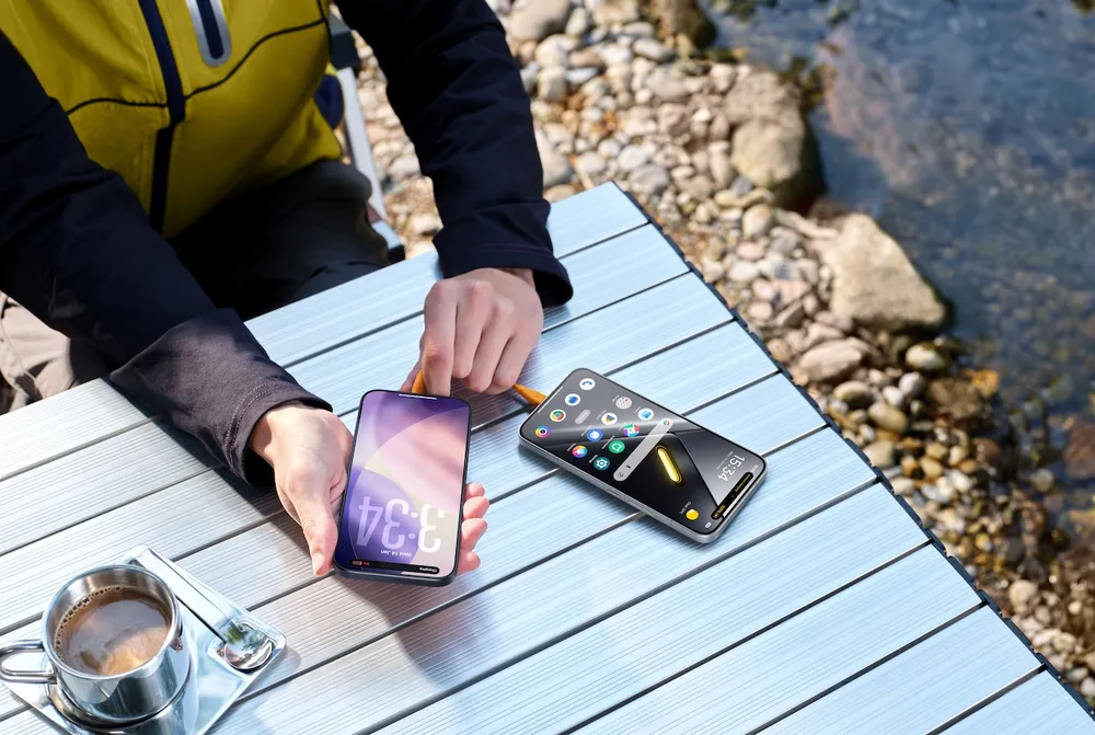 POCO X8 Pro Max - Reverse charge.jpg