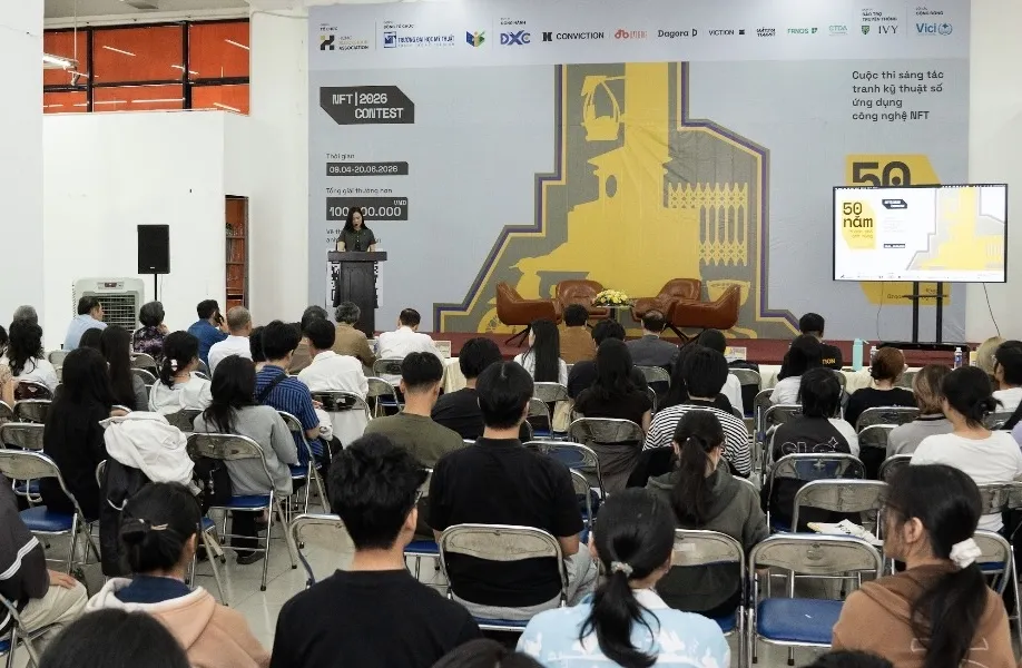 Đông đảo nghệ sĩ, sinh viên tham dự lễ công bố Cuộc thi Sáng tác tranh kỹ thuật số ứng dụng công nghệ NFT