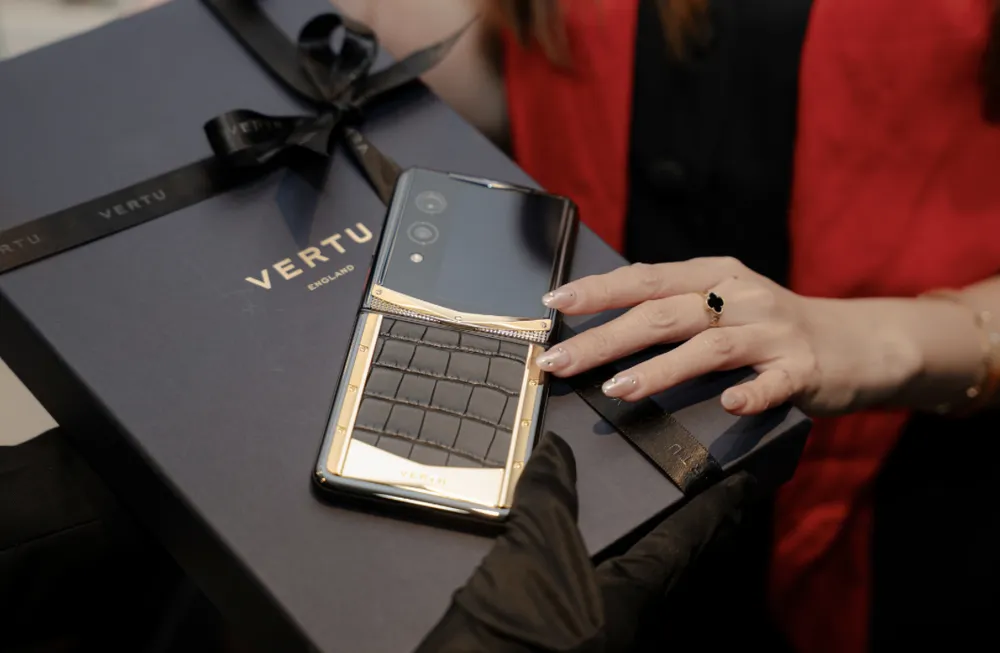 Điện thoại Vertu được nhiều người lựa chọn làm quà tặng trong các dịp quan trọng. 