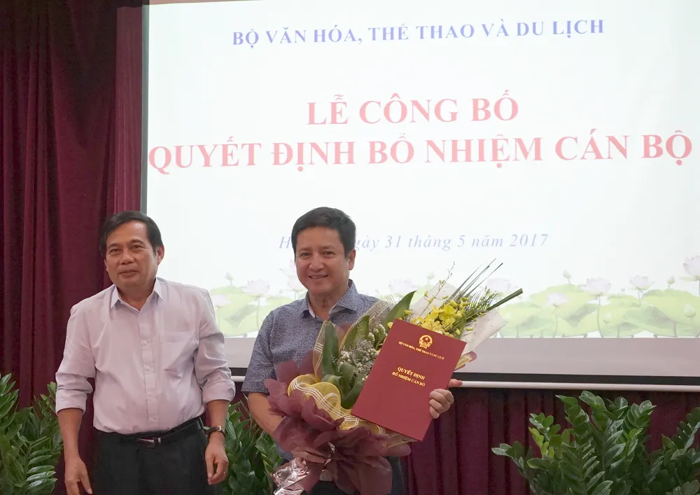 "Táo giao thông" được bổ nhiệm làm Giám đốc Nhà hát Tuổi trẻ ảnh 1