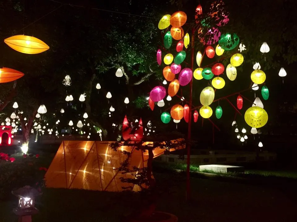 Hàng vạn đèn lồng chờ tỏa sáng đêm “Thu vọng nguyệt” tại Văn Miếu ảnh 2