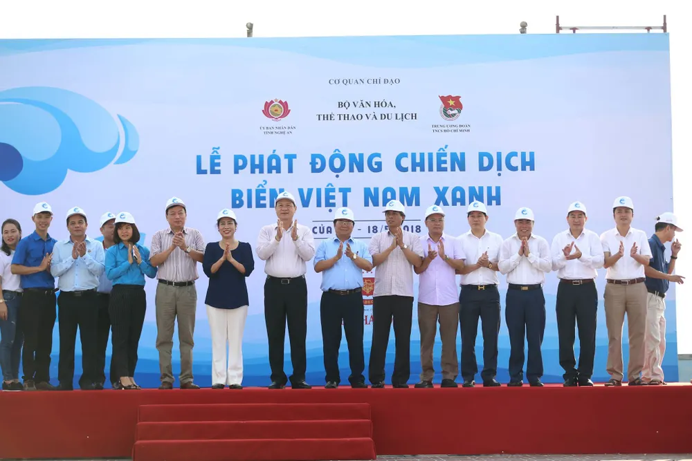 Lễ phát động chiến dịch biển Việt Nam xanh