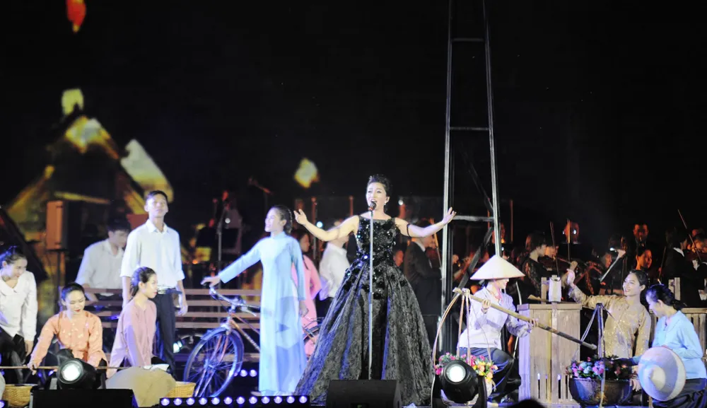 Mãn nhãn với bữa tiệc âm thanh và ánh sáng tại Hoàng thành Thăng Long ảnh 2