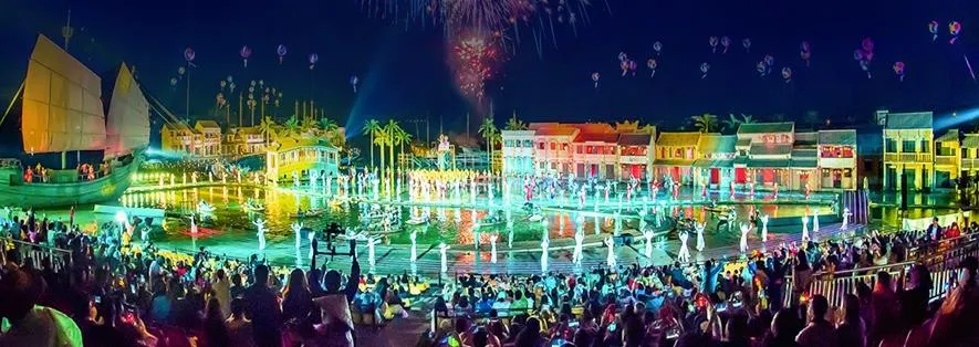Show diễn thực cảnh “Ký ức Hội An” gây bất ngờ khi xuất hiện tại Quảng trường Thời đại, Mỹ ảnh 2