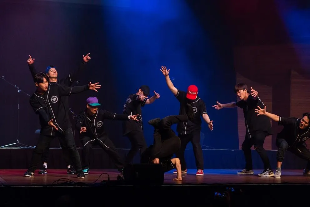 Nhiều hạt nhân âm nhạc trẻ xuất hiện trong lễ hội dành cho người yêu Kpop ảnh 2