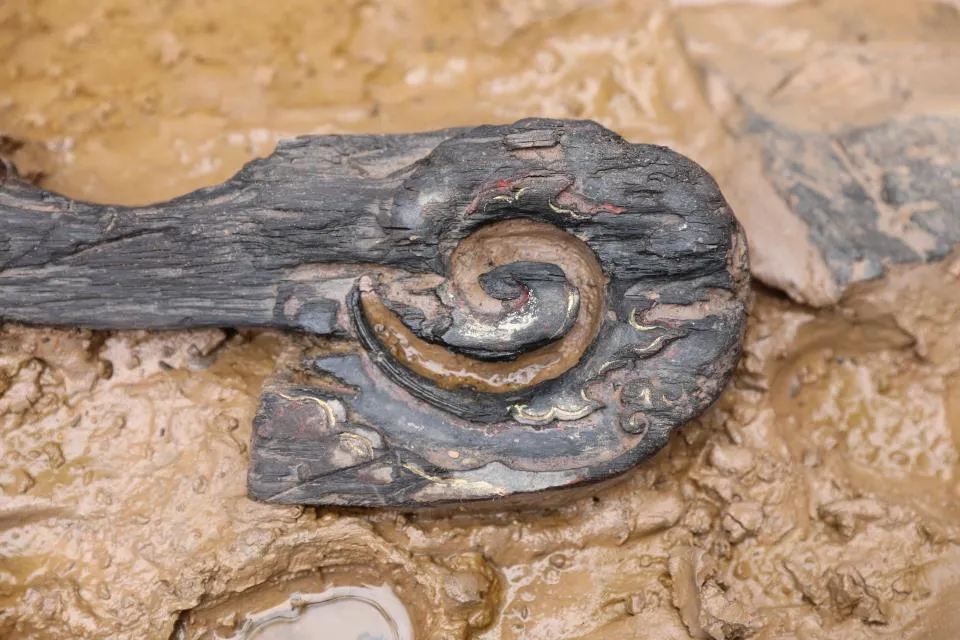 Phát lộ nhiều dấu tích mới tại Hoàng Thành Thăng Long ảnh 7