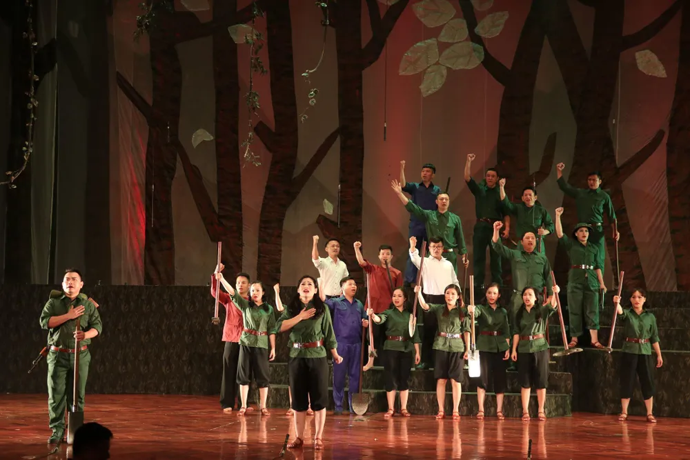 Tái hiện khoảnh khắc lịch sử đầy hào hùng ở đường 9 Khe Sanh ảnh 1