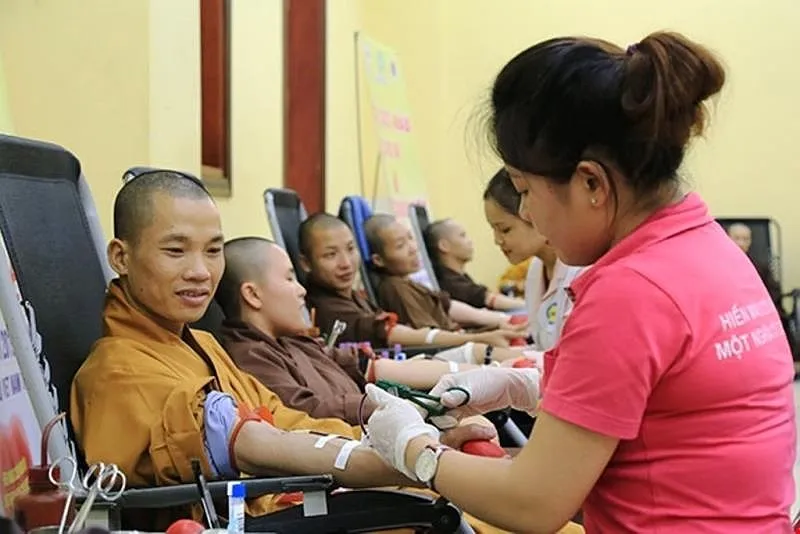 Hàng trăm tăng ni, phật tử tham dự ngày hội Hiến máu cứu người - Hành Bồ Tát đạo ảnh 4