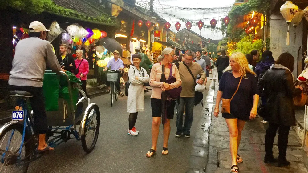 Tháng 10 Việt Nam đón hơn 1,6 triệu lượt khách quốc tế