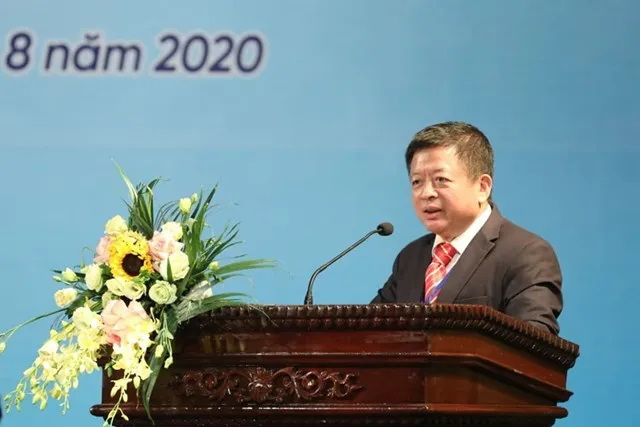 Nhạc sĩ Đỗ Hồng Quân phát biểu tại đại hội