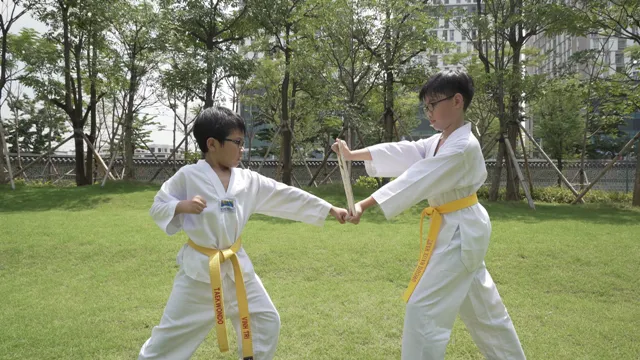  Đại sứ quán Hàn Quốc tại Việt Nam gửi tặng quà đặc biệt cổ vũ học sinh đến trường ảnh 1