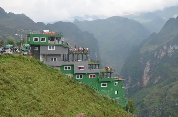 Đề nghị tạm ngừng kinh doanh tại công trình ngắm cảnh ở Mã Pì Lèng ảnh 1