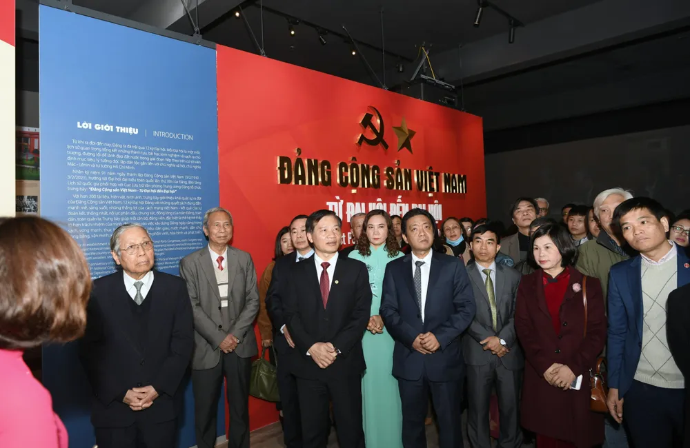 “Đảng Cộng sản Việt Nam - Từ Đại hội đến Đại hội” - nhiều tư liệu quý được giới thiệu ảnh 2