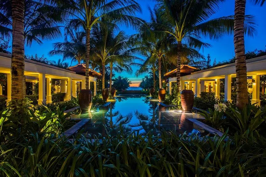 Nhiều khách sạn tắt điện, trồng cây xanh hưởng ứng chiến dịch Giờ trái đất 2021 ảnh 1