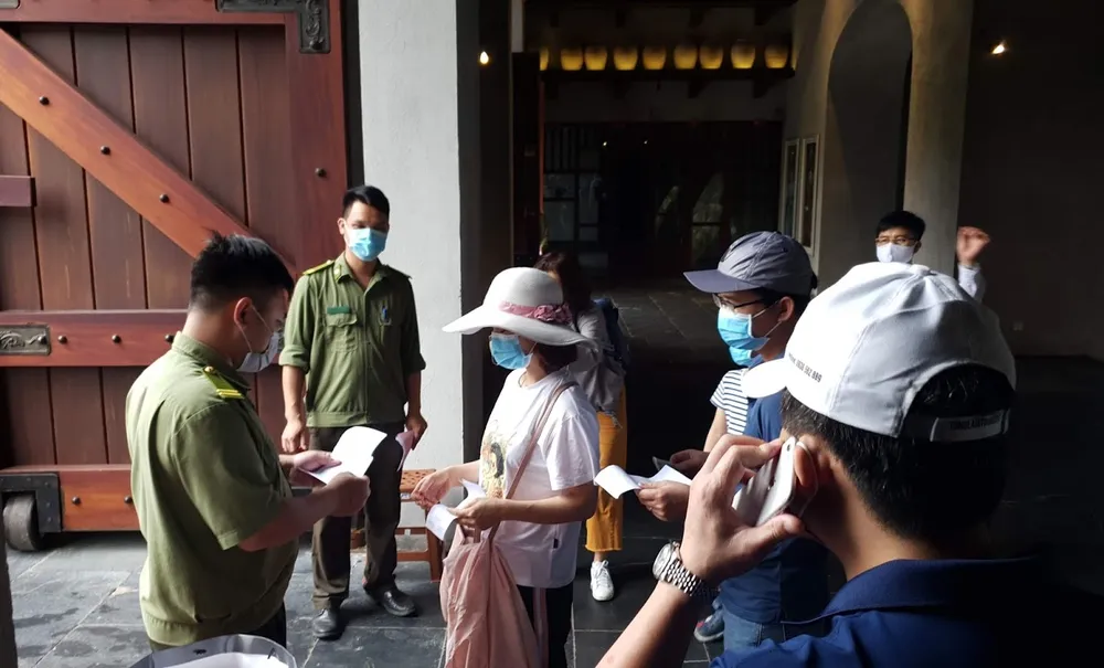 Sắc xuân trên non thiêng Yên Tử  ảnh 7