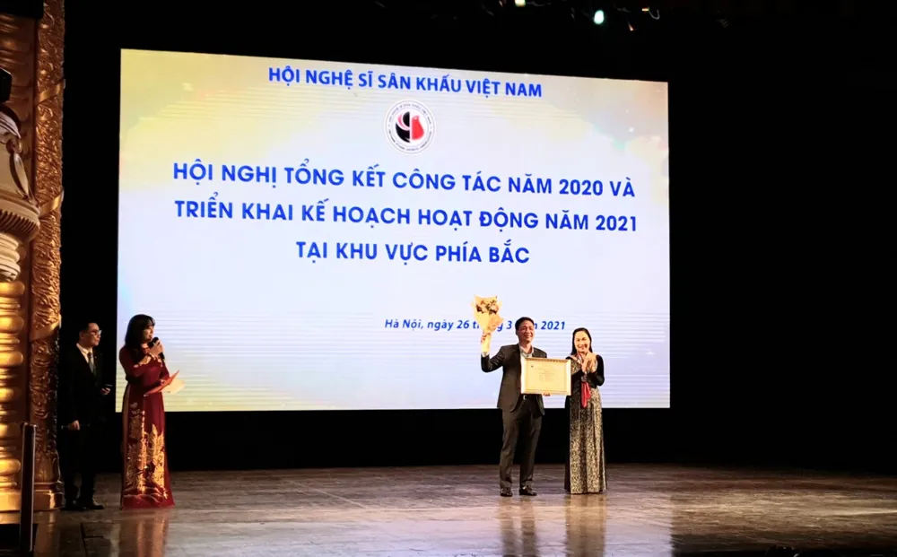 Vở kịch Đêm trắng được trao giải Vở diễn xuất sắc nhất năm 2020 ảnh 1
