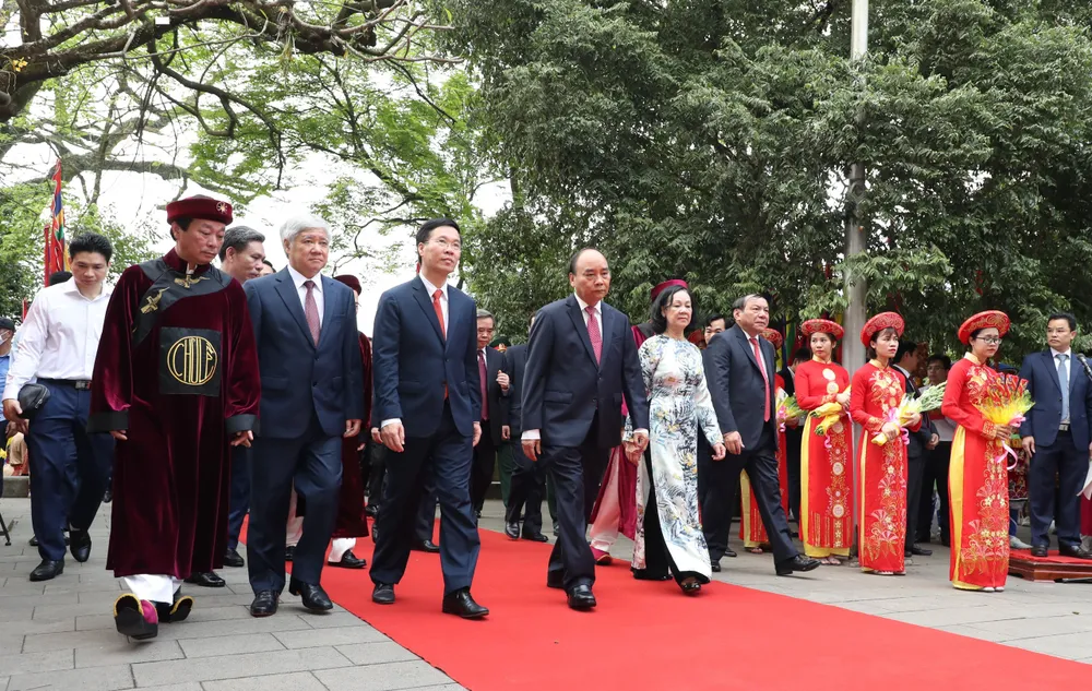 Thành kính dâng hương tưởng niệm các Vua Hùng  ảnh 1