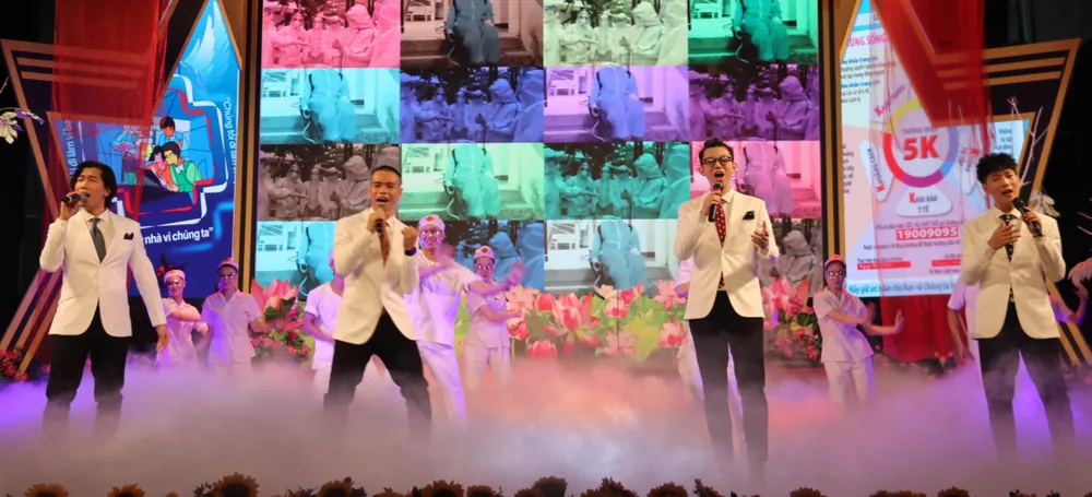 Nghệ sĩ không lạm dụng danh hiệu, lợi dụng niềm tin, tình cảm của công chúng để trục lợi  ảnh 1