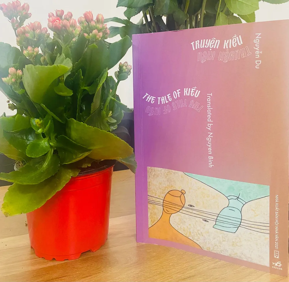 Hội Nhà văn trao giải cho dịch giả 20 tuổi chuyển ngữ "Truyện Kiều" ảnh 1