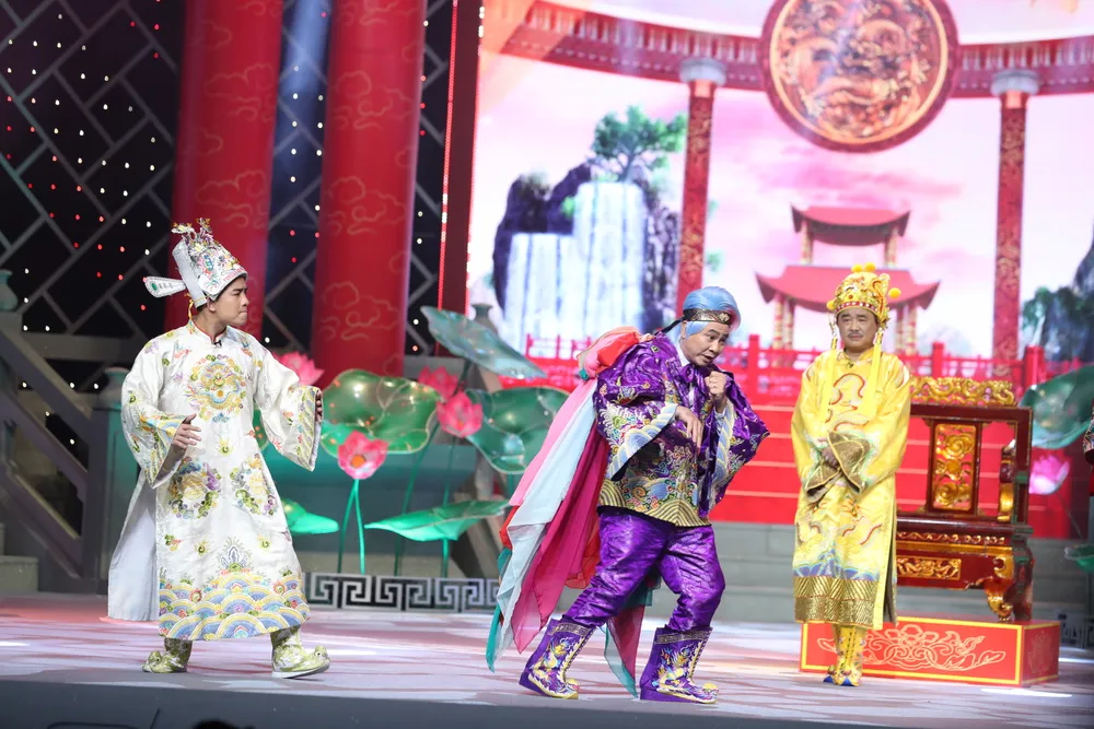 Táo quân 2022: Táo Y tế gây sốc với vũ điệu ngoáy mũi ảnh 6