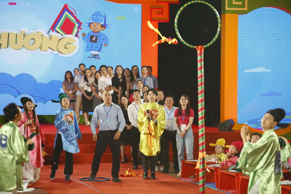 50 trạng nguyên nhí cùng đua tài tại Văn Miếu - Quốc Tử Giám ảnh 3