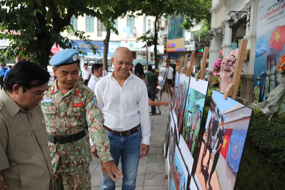 Khám phá những khung hình đẹp về người lính mũ nồi xanh của Việt Nam tại Nam Sudan ảnh 2