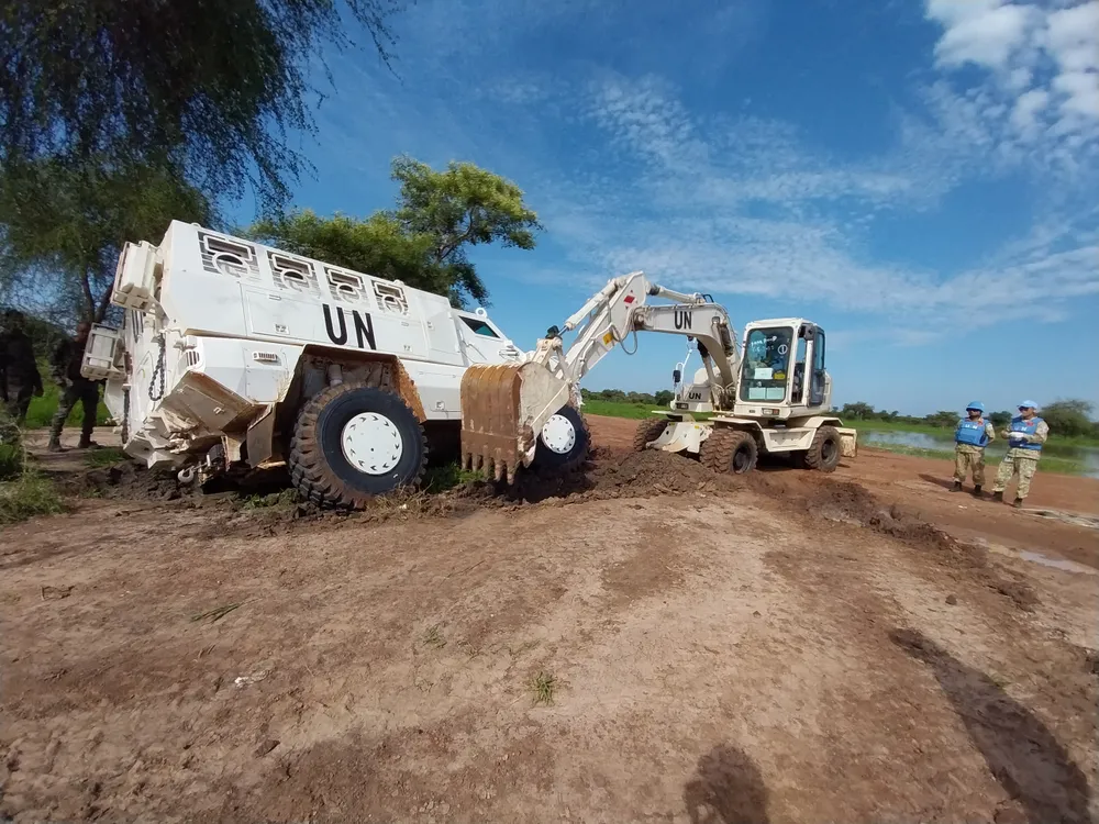 Đội công binh Việt Nam tại Abyei: Cứu hộ, cứu nạn, giữ tuyến giao thông huyết mạch  ảnh 2
