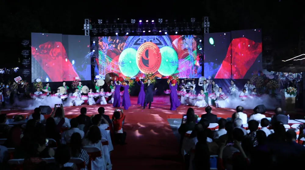 Hỗ trợ, khích lệ kịp thời để có nhiều tác phẩm sân khấu có giá trị về mặt tư tưởng, nghệ thuật ảnh 2