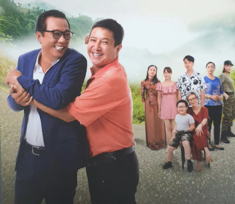 Nghệ sĩ Chí Trung phá bỏ lời nguyền với Thông gia ngõ hẹp ảnh 2