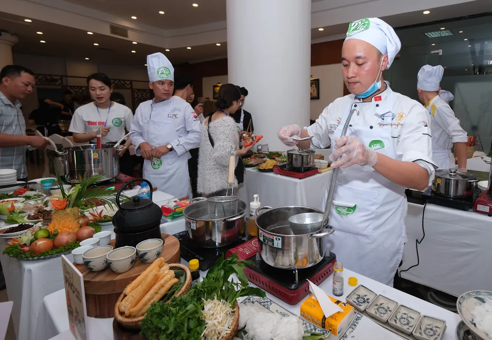 Lan tỏa giá trị ẩm thực Việt với Ngày của Phở 12-12 ảnh 1