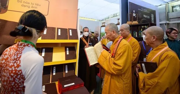 Khai mạc triển lãm Phật giáo Việt Nam - Dấu ấn tinh hoa ảnh 2