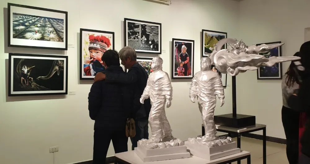 77 tác phẩm được trưng bày trong triển lãm “50 năm một chặng đường phục vụ Tổ quốc“ ảnh 2