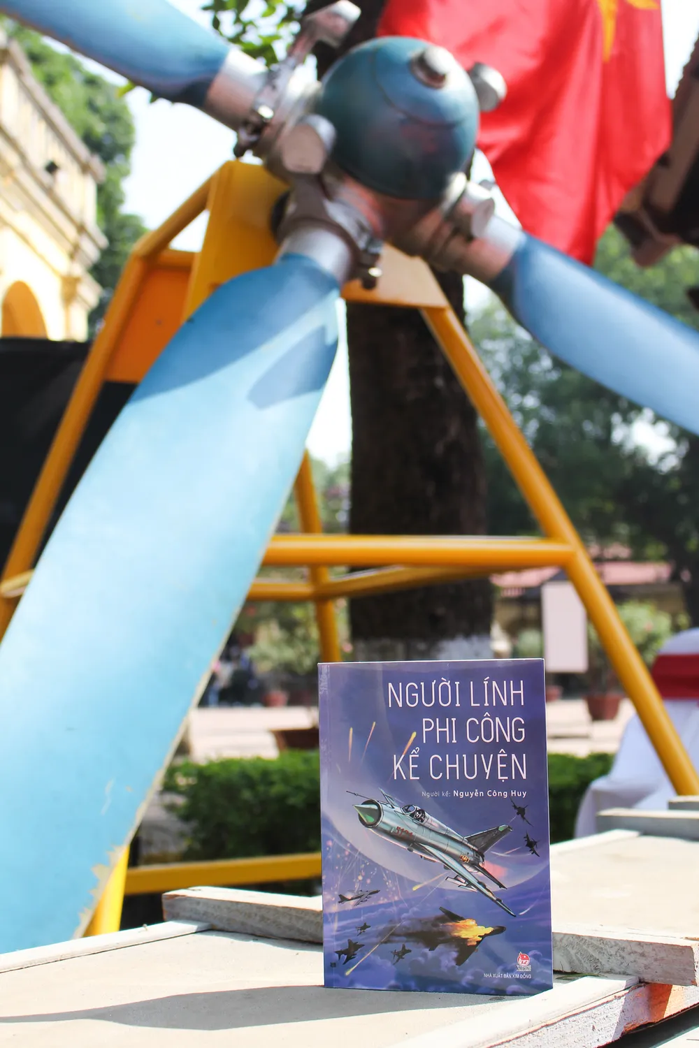 Lính phi công kể chuyện - câu chuyện chân thực của nhân chứng bầu trời ảnh 2