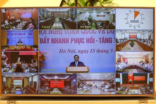Hội nghị toàn quốc về du lịch tổ chức trực tuyến với 63 điểm cầu. Ảnh VIẾT CHUNG