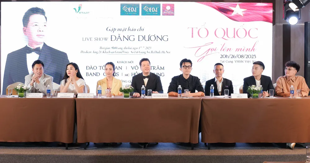 Liveshow "Tổ quốc gọi tên mình" của NSƯT Đăng Dương sẽ được tổ chức ngày 26-8, tại Cung Văn hoá Hữu nghị Việt Xô, Hà Nội