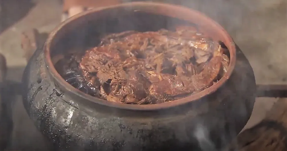 Chương trình dẫn dắt người xem qua các món ngon đặc trưng của nhiều vùng miền