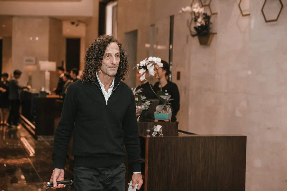Nghệ sĩ Kenny G trở lại Việt Nam và có buổi biểu diễn đặc biệt sau 8 năm