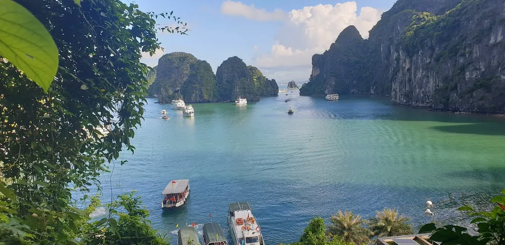 vịnh hạ long.jpg