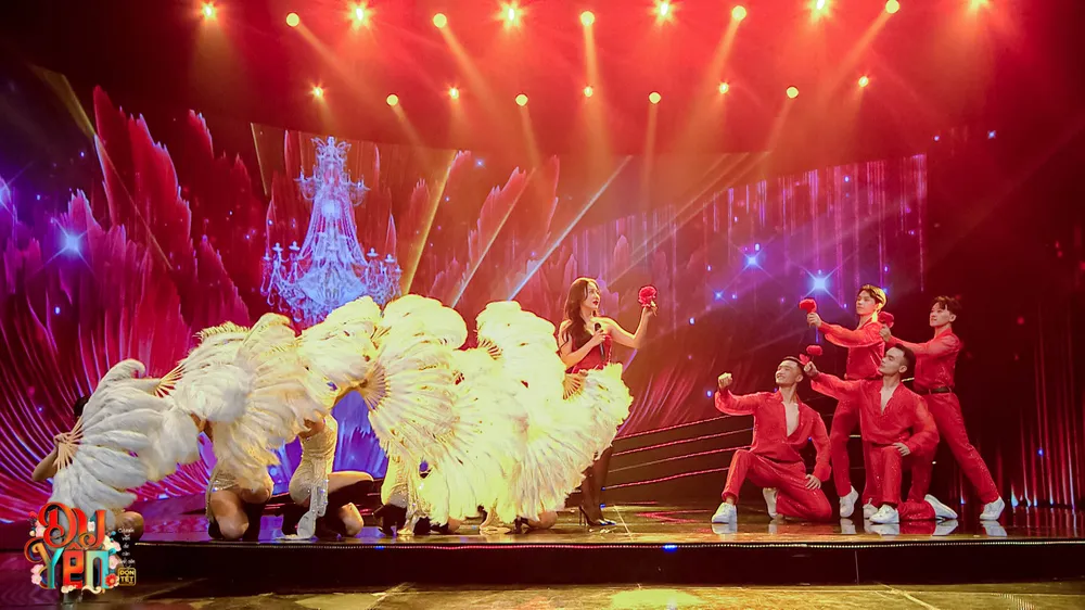 VĂN MAI HƯƠNG - CẦU VỒNG LẤP LÁNH.jpg