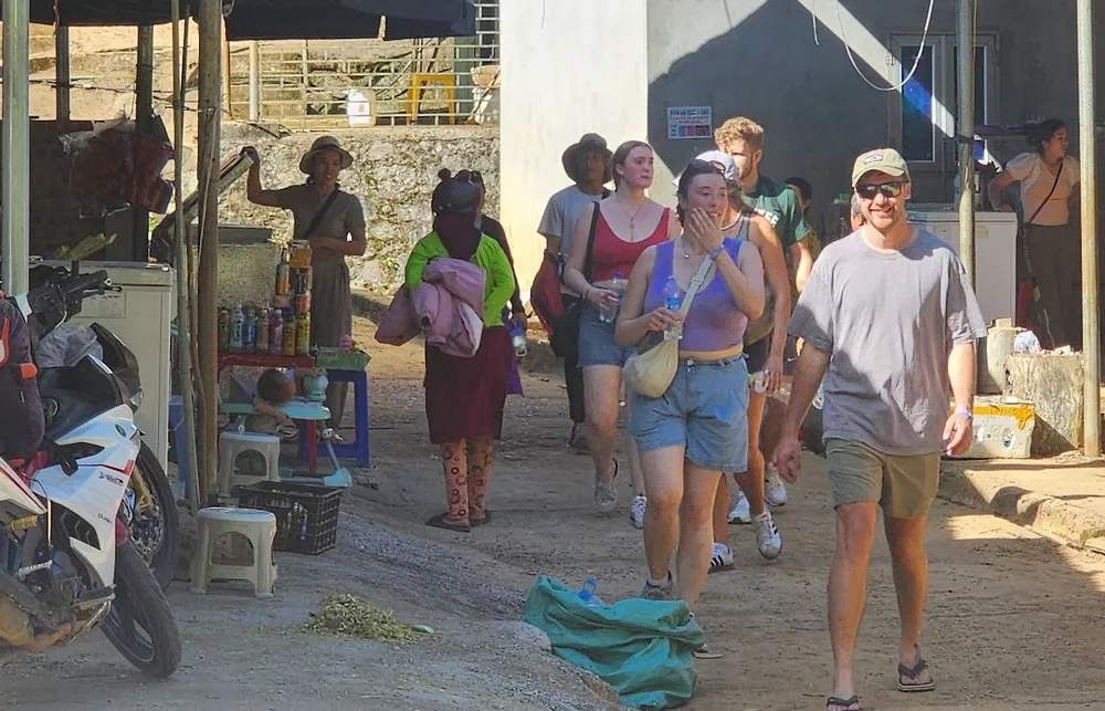 Bộ VH-TT-DL công bố nhiều ưu đãi, giảm phí... kích cầu thu hút khách