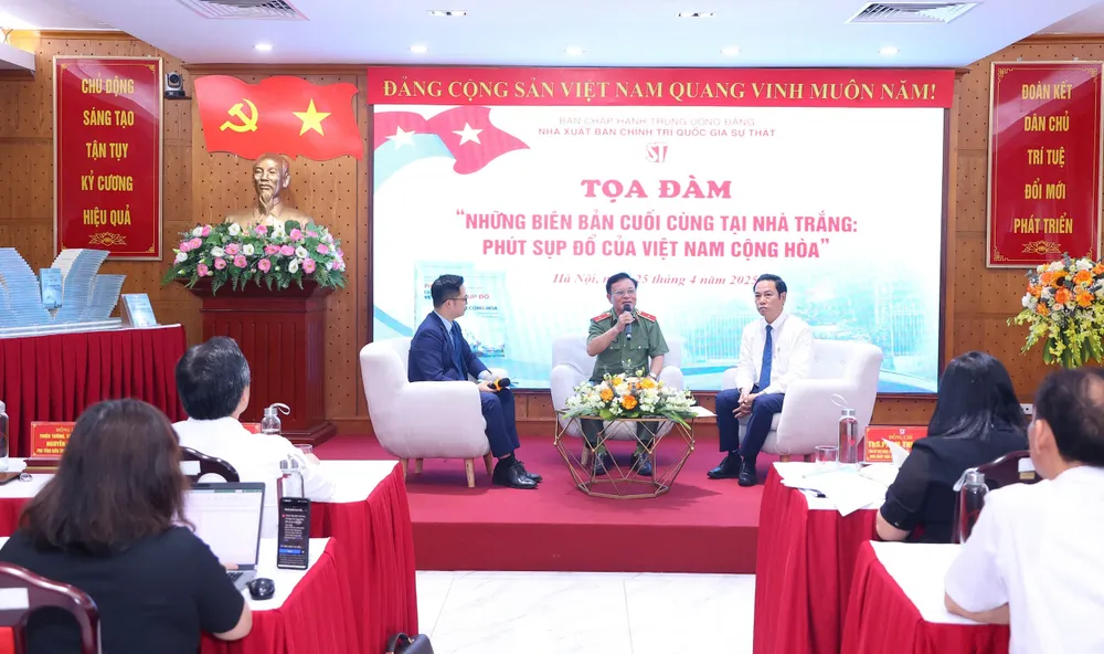 Quang cảnh tọa đàm