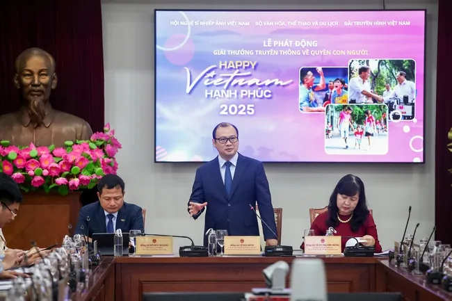 Phát động giải thưởng truyền thông về quyền con người “Việt Nam hạnh phúc - Happy Vietnam 2025”. Ảnh NAM NGUYỄN