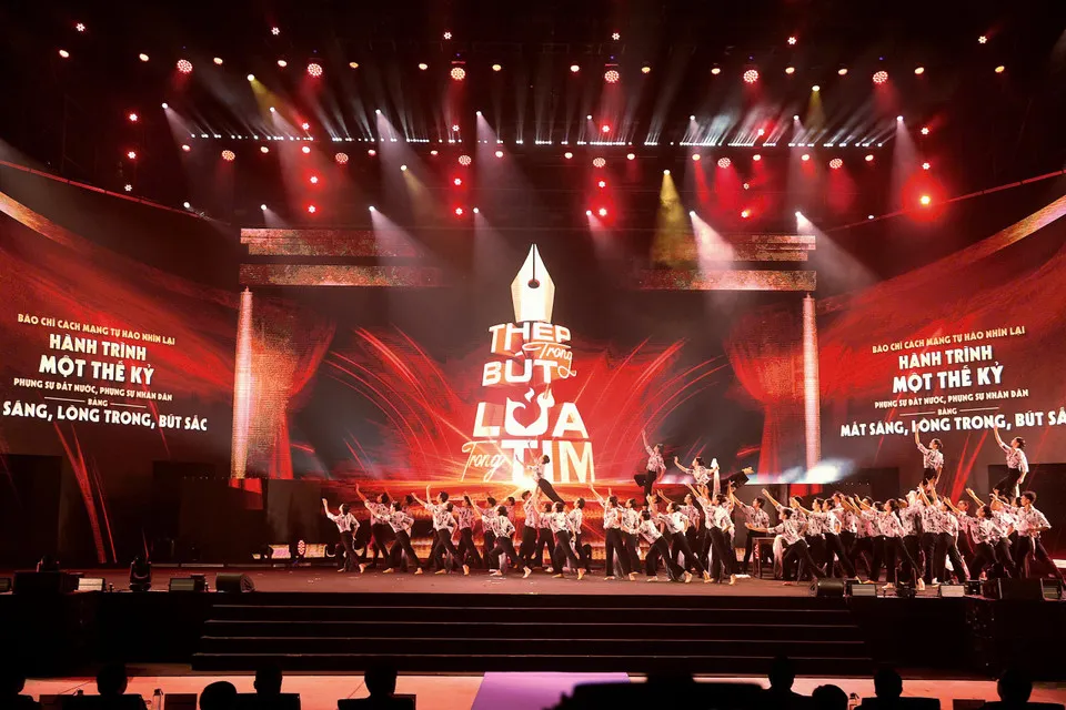 chuong trinhnghe thuat.jpg