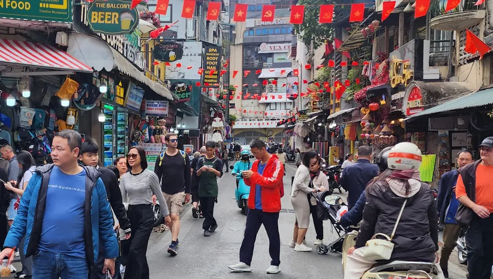 Hà Nội là điểm đến được người Việt tìm kiếm nhiều nhất trong dịp nghỉ lễ Quốc khánh. Ảnh: NAM NGUYỄN